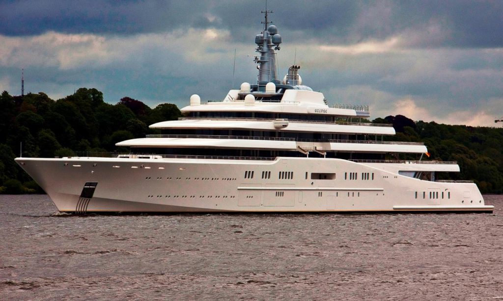 Yacht eclipse luxury abramovich superyacht world largest mega roman yachts expensive private super motor owned ship most azzam project 180m