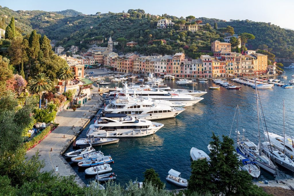 Top-rated boat insurance for luxury yachts
